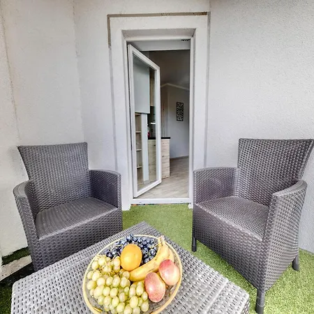Apartment Firfas 9